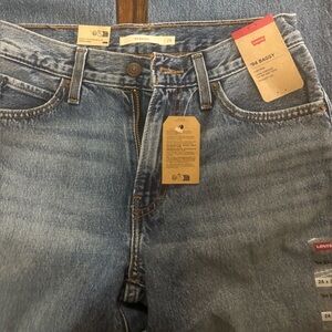 Brand new Levi’s 94 baggy 26x31